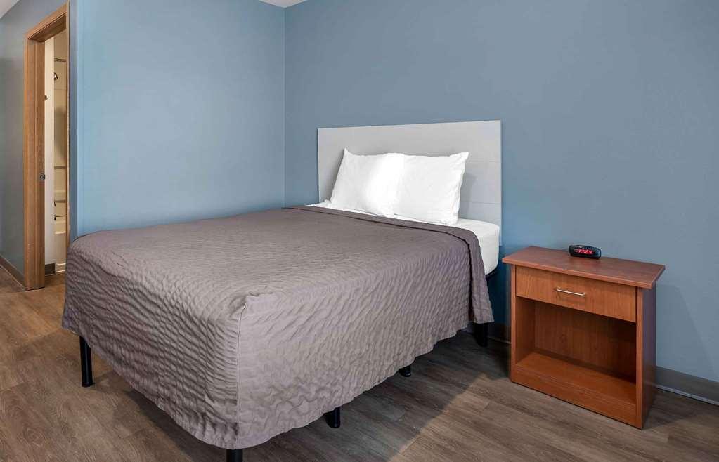 Extended Stay America Select Suites - Wichita - South Номер фото