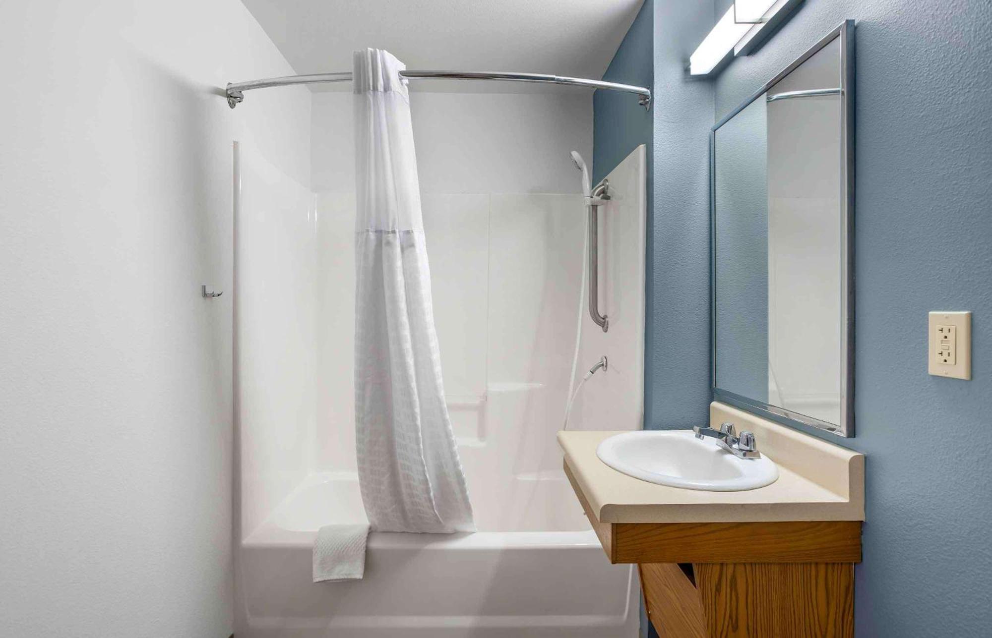 Extended Stay America Select Suites - Wichita - South Экстерьер фото