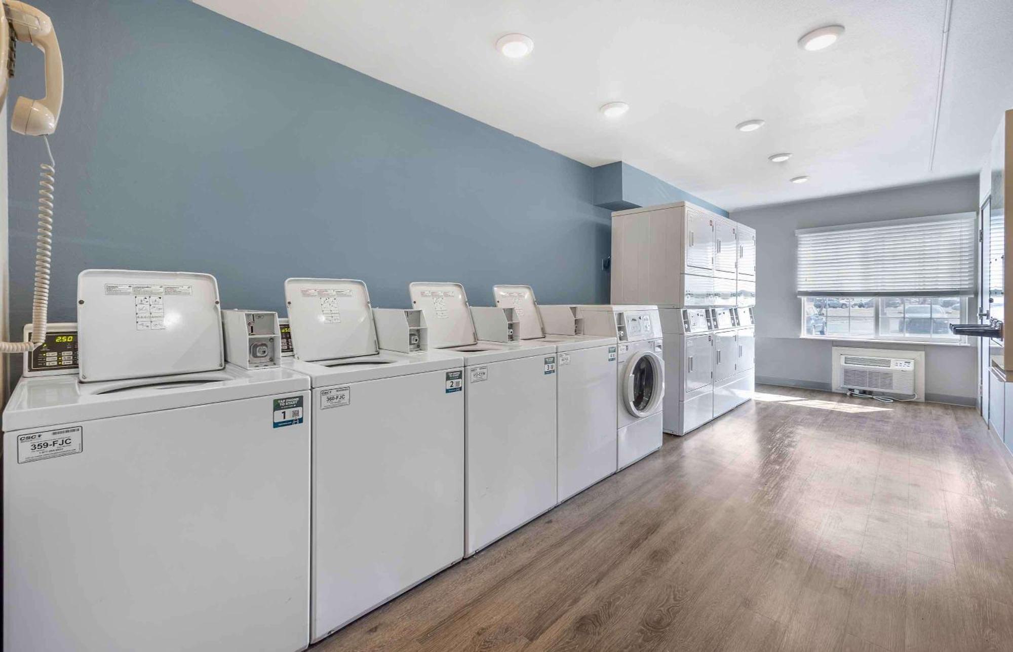 Extended Stay America Select Suites - Wichita - South Экстерьер фото