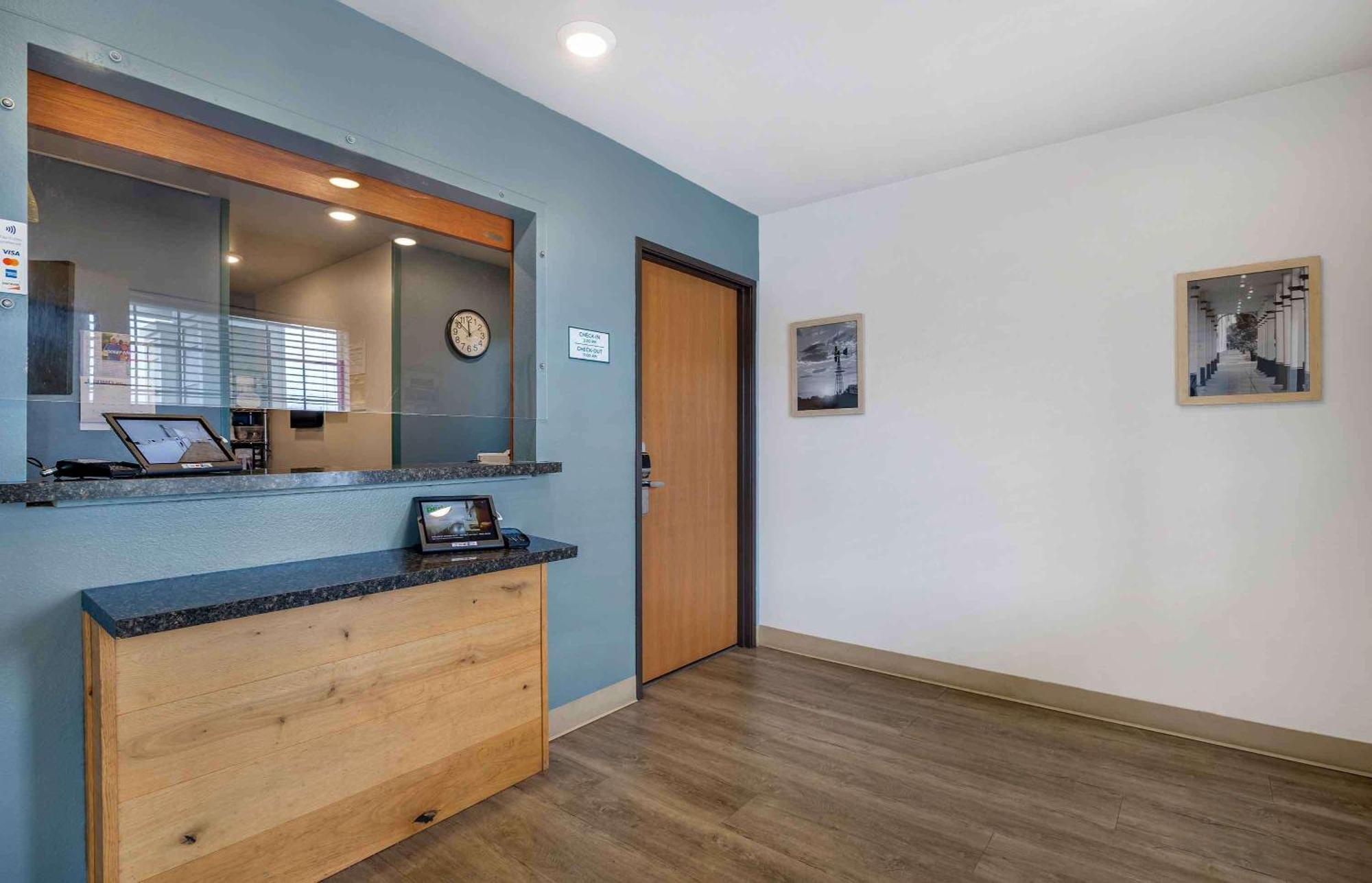 Extended Stay America Select Suites - Wichita - South Экстерьер фото
