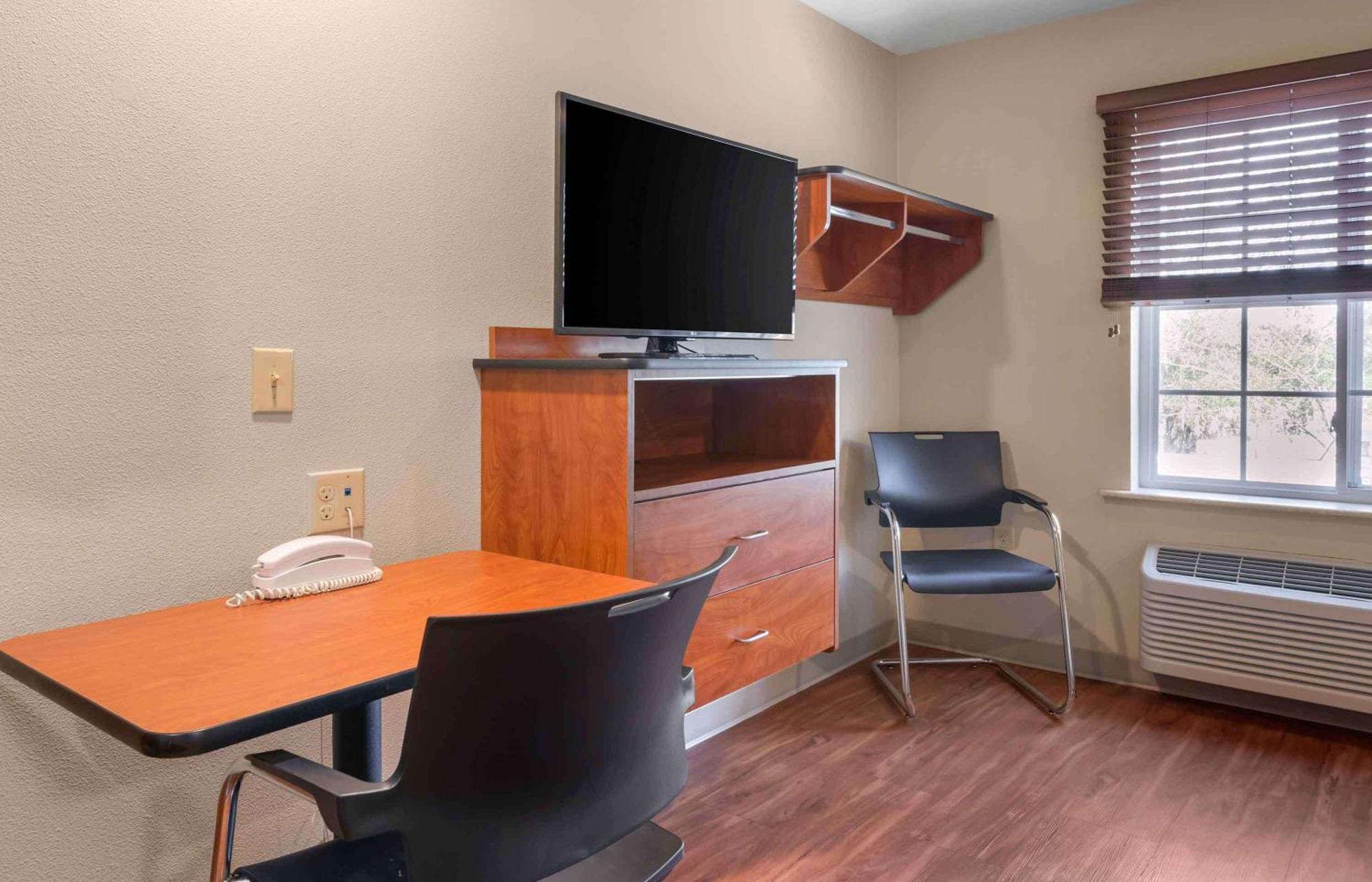 Extended Stay America Select Suites - Wichita - South Экстерьер фото