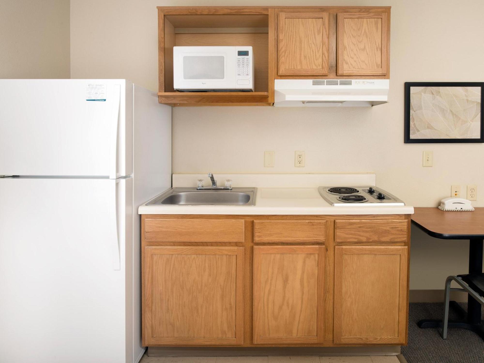 Extended Stay America Select Suites - Wichita - South Экстерьер фото